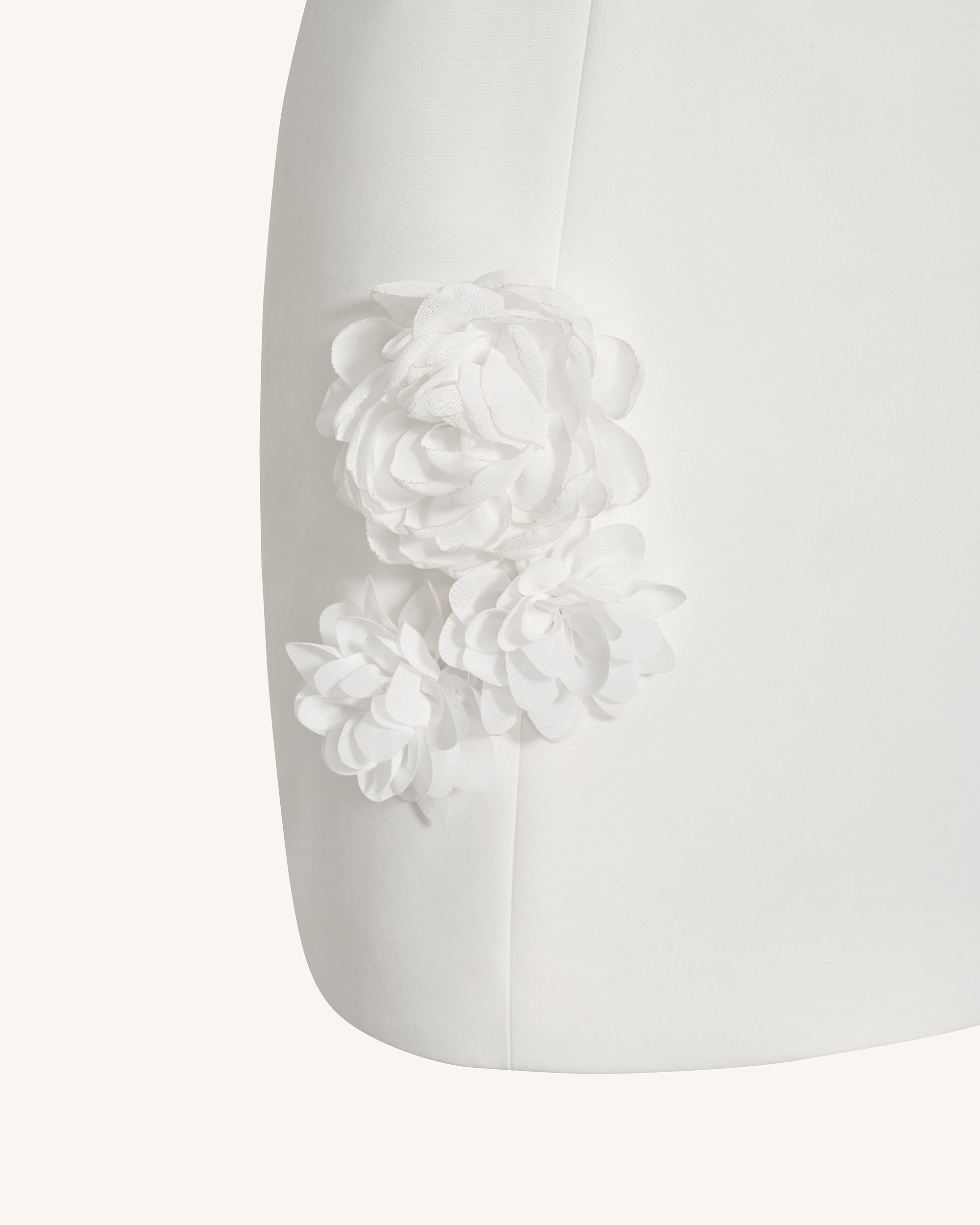 Floral Embrace Sleeveless Gown - White - Image 7