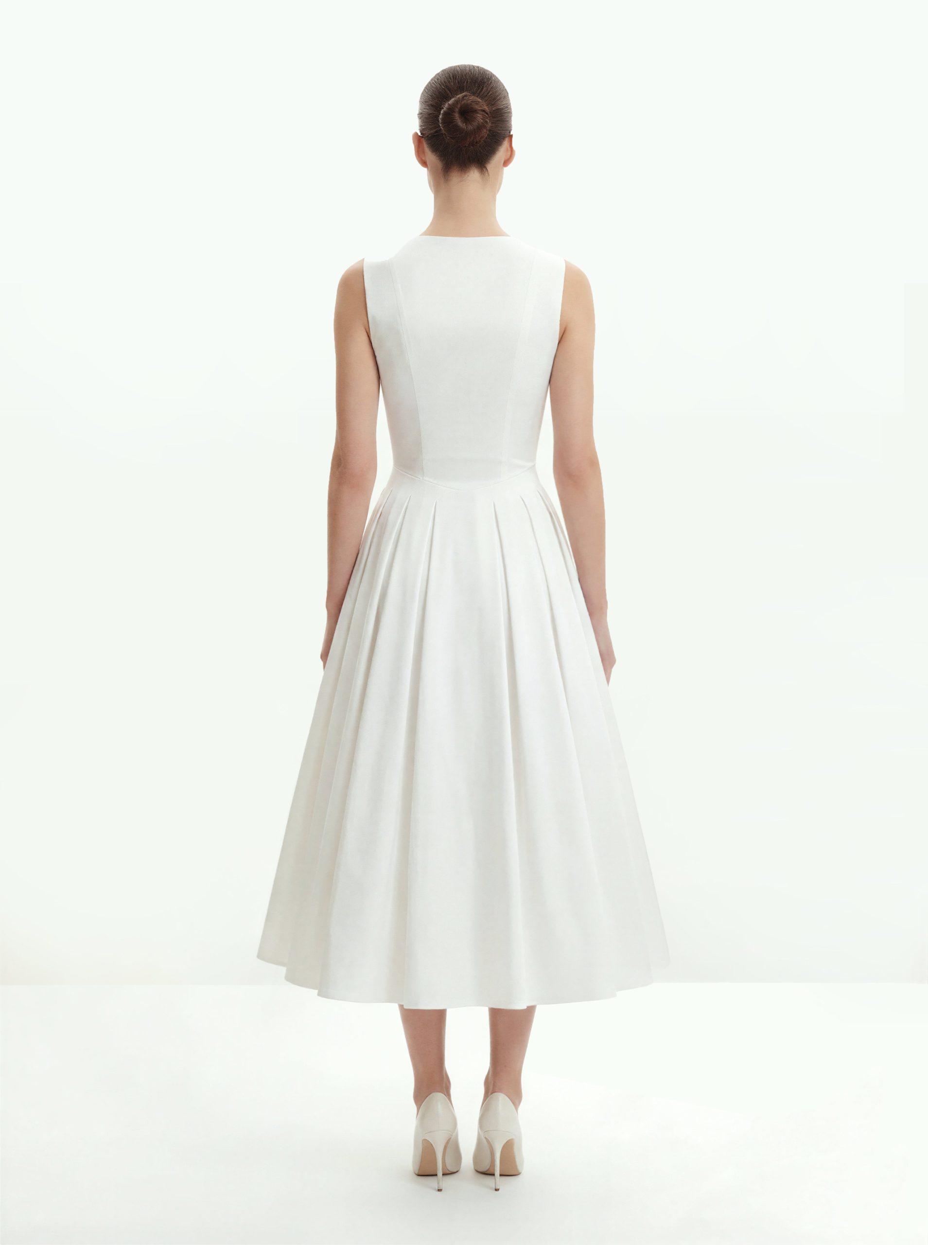 Front V-Neck Pleated Midi Dress - White - Image 3