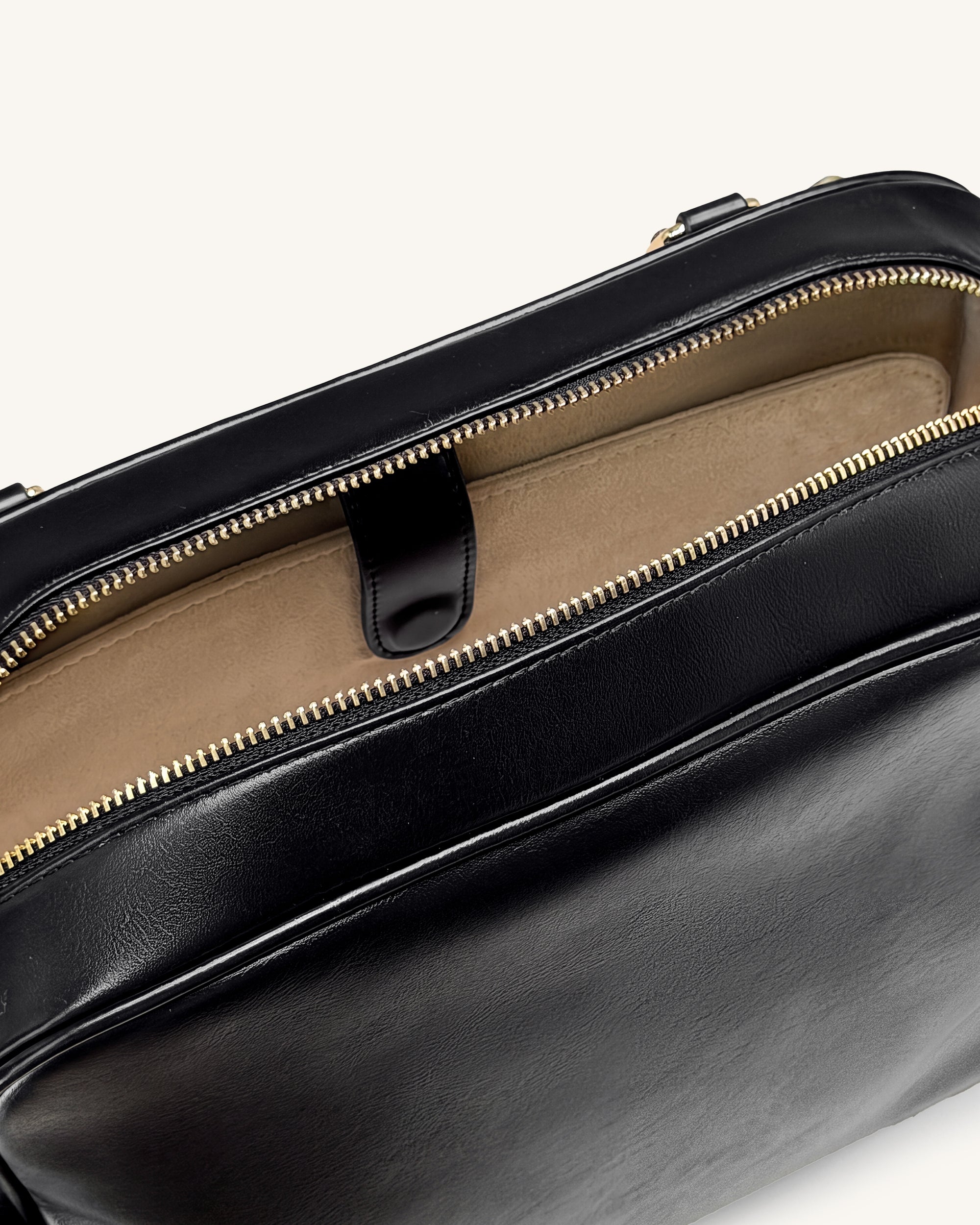 Callie Tusk Detail Shoulder Bag - Black - Image 5